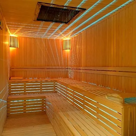 Celeste Bella Luxury & 3*